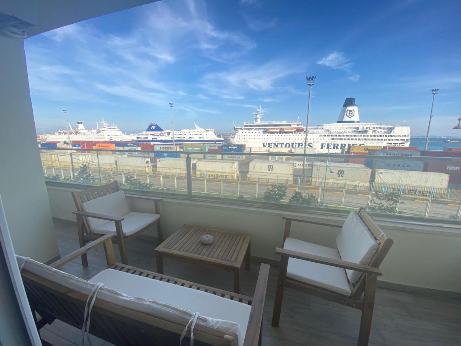 Port View In